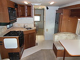 2001 Winnebago Minnie Winnie Photo #6