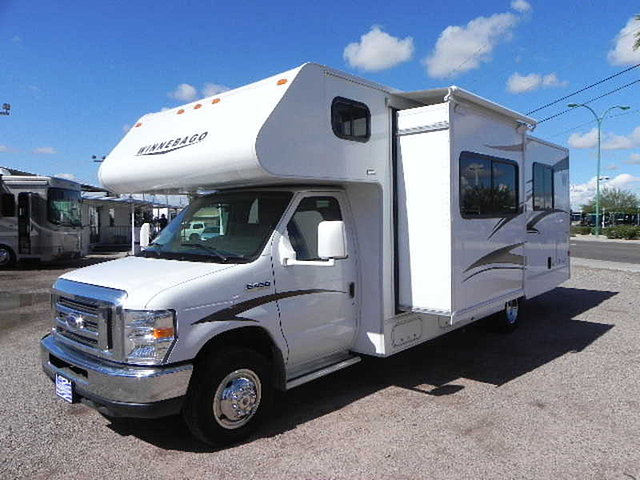 2015 Winnebago Minnie Winnie Photo
