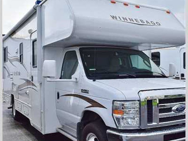 2014 Winnebago Minnie Winnie Photo