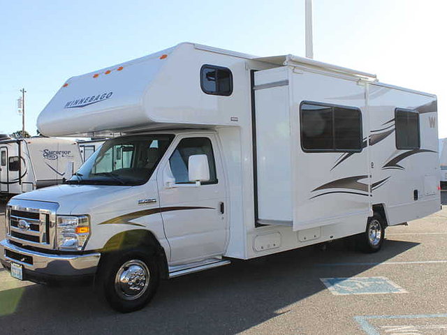 2015 Winnebago Minnie Winnie Photo