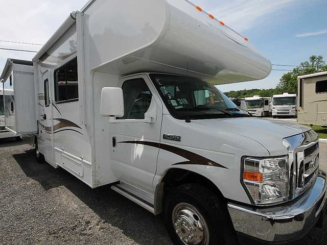 2015 Winnebago Minnie Winnie Photo