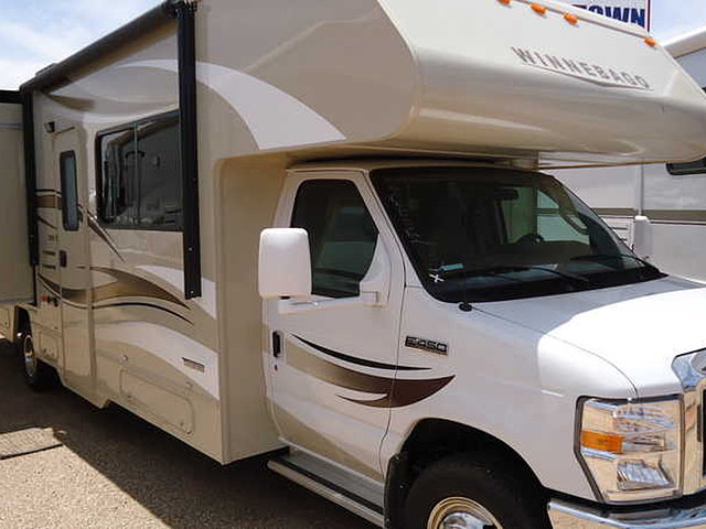 2015 Winnebago Minnie Winnie Photo