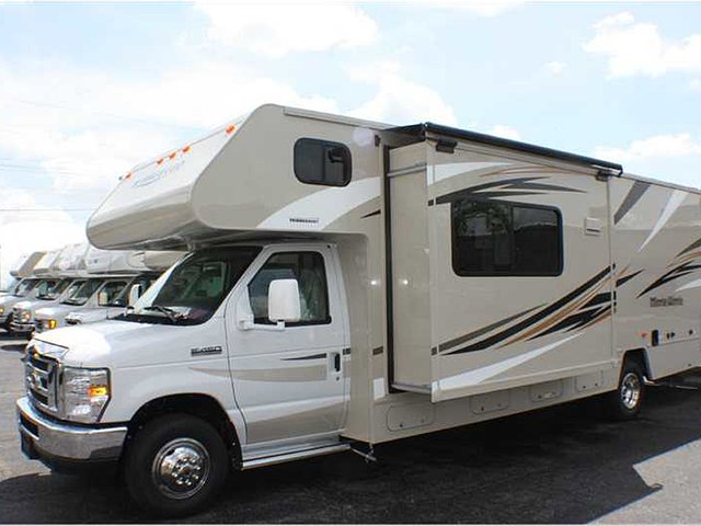 2016 Winnebago Minnie Winnie Photo