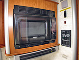 2006 Winnebago Navion Photo #12