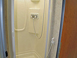 2006 Winnebago Navion Photo #17