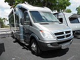 09 Winnebago Navion