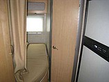 2006 Winnebago Navion Photo #11