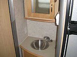 2006 Winnebago Navion Photo #12