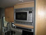 2006 Winnebago Navion Photo #15