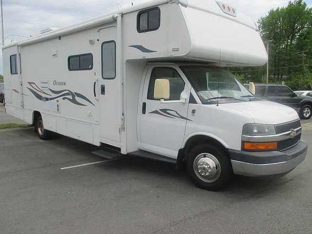2006 Winnebago Outlook Photo