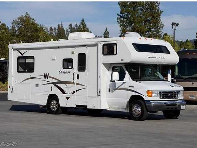 2006 Winnebago Outlook Photo