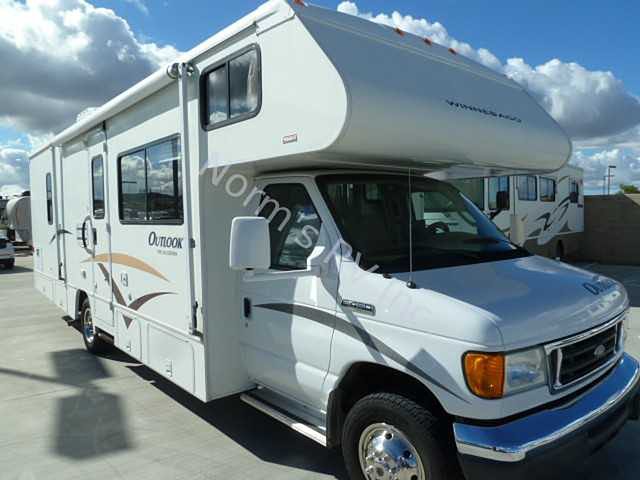 2006 Winnebago Outlook Photo