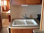 2007 Winnebago Outlook Photo #8