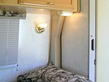 2004 Winnebago Rialta Photo #6