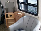 2005 Winnebago Rialta Photo #10