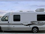 2005 Winnebago Rialta Photo #1