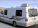 2005 Winnebago Rialta Photo #3