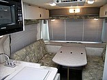 2005 Winnebago Rialta Photo #5