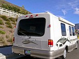 2005 Winnebago Rialta Photo #4
