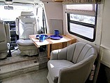 2005 Winnebago Rialta Photo #10