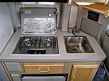 2005 Winnebago Rialta Photo #13