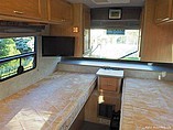 1999 Winnebago Rialta Photo #9