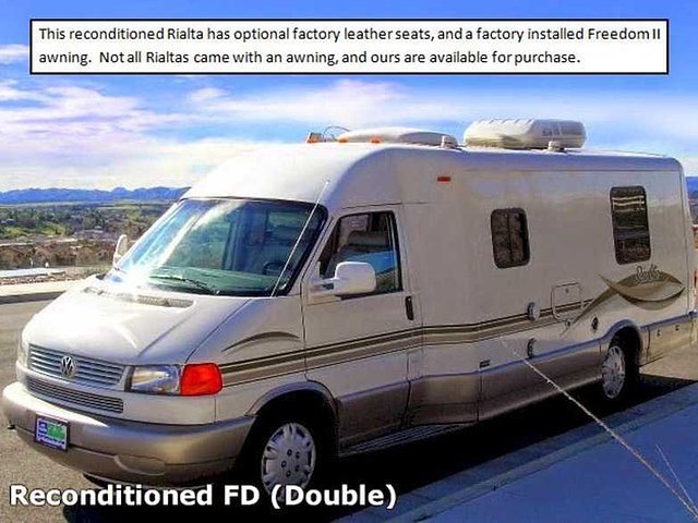 2005 Winnebago Rialta Photo