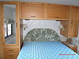 2004 Winnebago Sightseer Photo #14