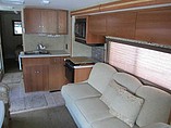 2008 Winnebago Sightseer Photo #6