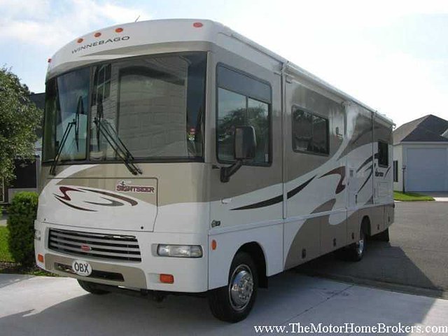 2007 Winnebago Sightseer Photo