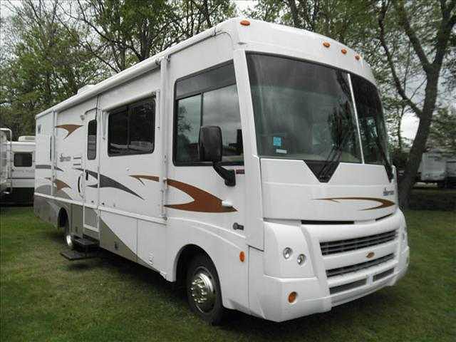 2008 Winnebago Sightseer Photo