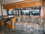 2005 Winnebago Sightseer Photo #9