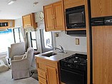 2002 Winnebago Sightseer Photo #8