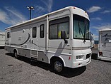 2004 Winnebago Sightseer Photo #2