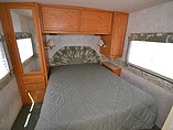 2004 Winnebago Sightseer Photo #18