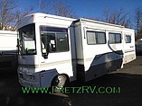 2004 Winnebago Sightseer Photo #3