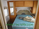 2004 Winnebago Sightseer Photo #28