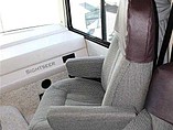 2006 Winnebago Sightseer Photo #9