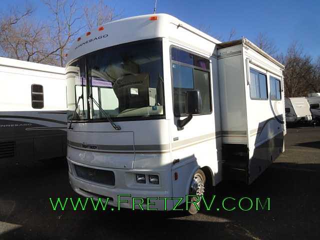 2004 Winnebago Sightseer Photo