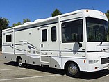 2005 Winnebago Sightseer Photo #3