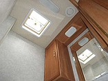 2006 Winnebago Sightseer Photo #2