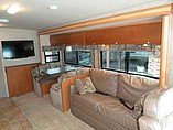 2009 Winnebago Sightseer Photo #5