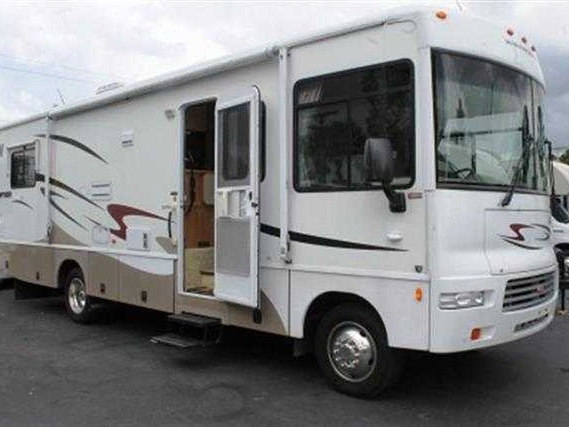 2007 Winnebago Sightseer Photo