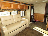 2014 Winnebago Sightseer Photo #5