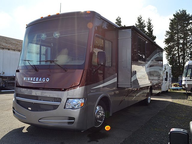 15 Winnebago Sightseer