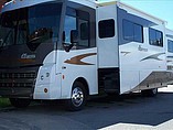 2008 Winnebago Sightseer Photo #3