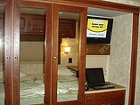 2010 Winnebago Sightseer Photo #5