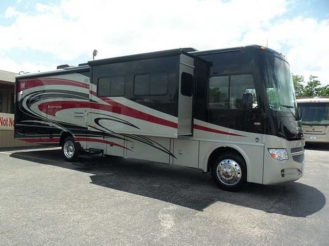 2015 Winnebago Sightseer Photo
