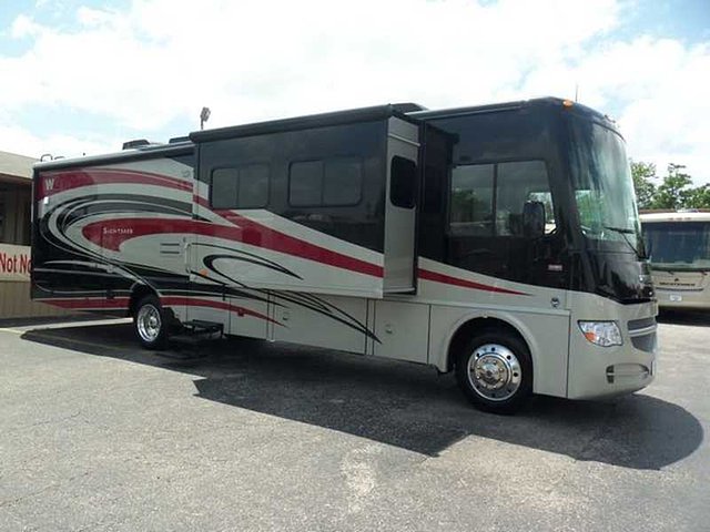 2015 Winnebago Sightseer Photo