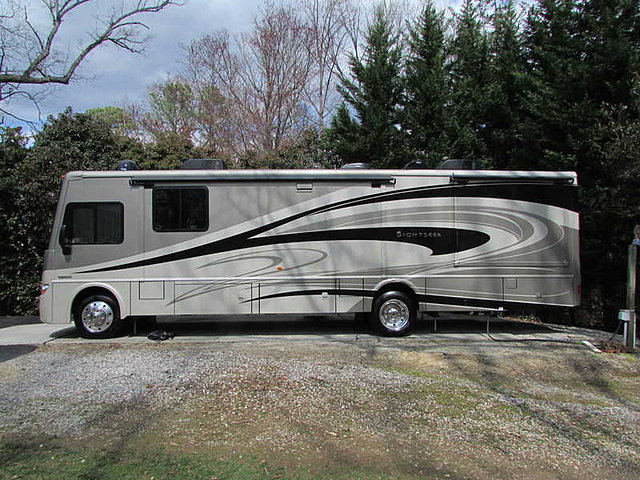 2015 Winnebago Sightseer Photo